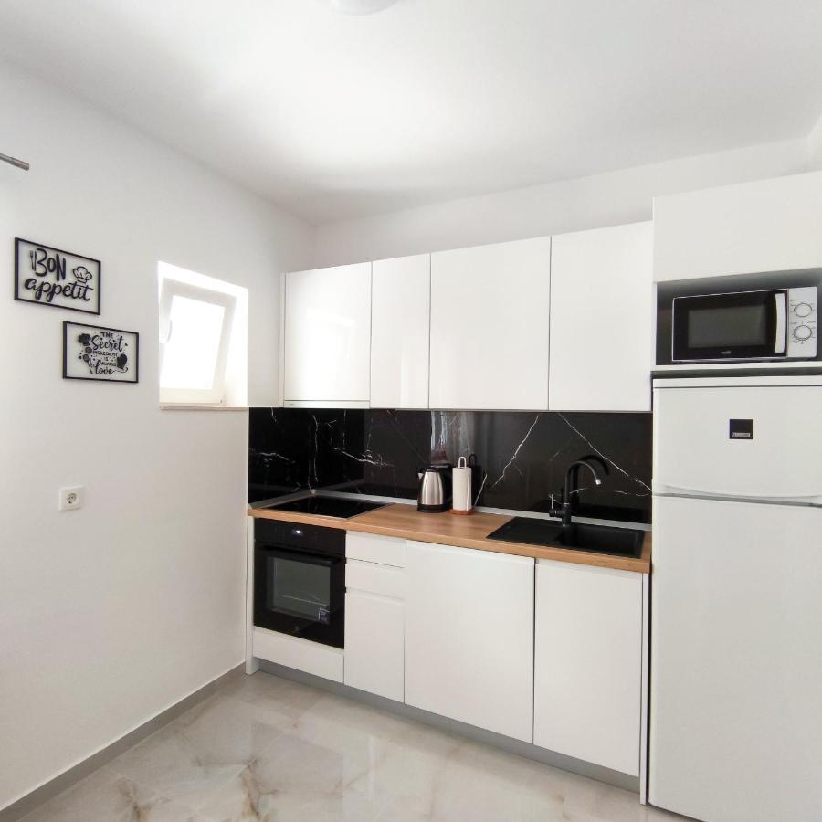 Apartman Rivana Baška Voda エクステリア 写真