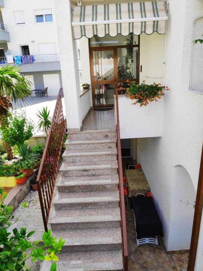 Apartman Rivana Baška Voda エクステリア 写真